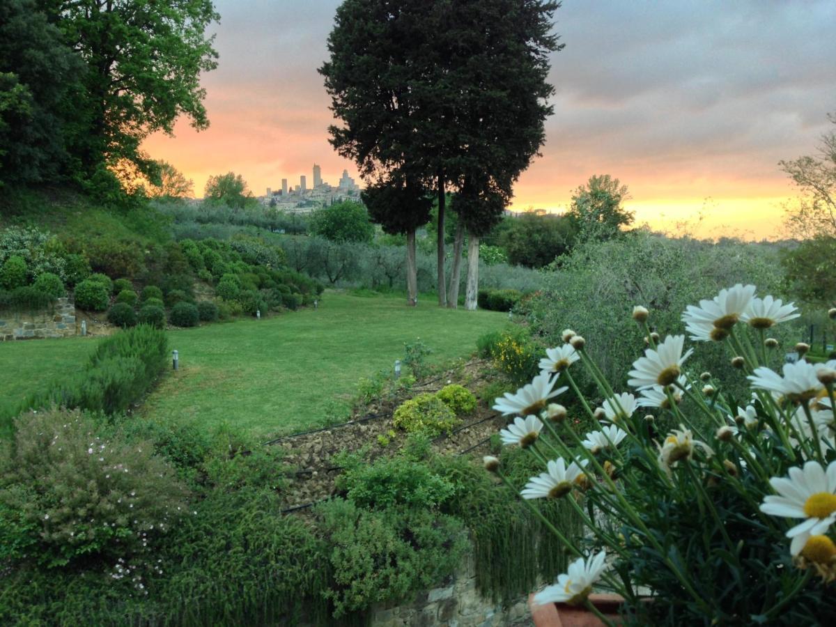 Tenuta Guardastelle - Agriturismo And Vineyard 圣吉米纳诺 外观 照片
